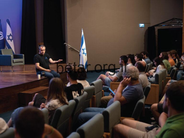 Zeev-project-festivals-3-768x576